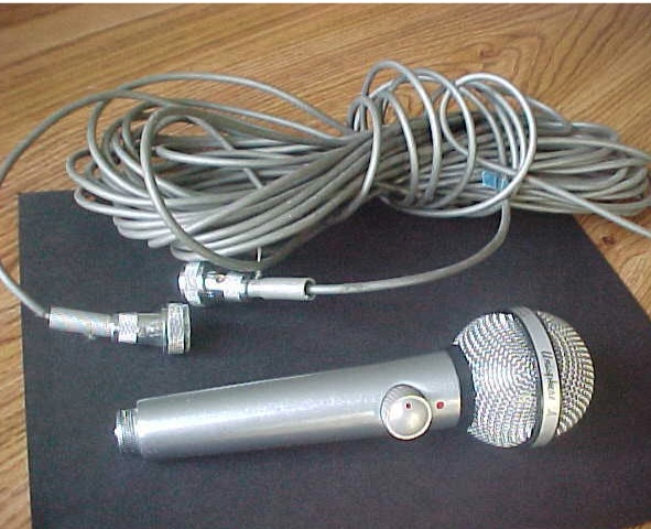 Shure 585 SAV
